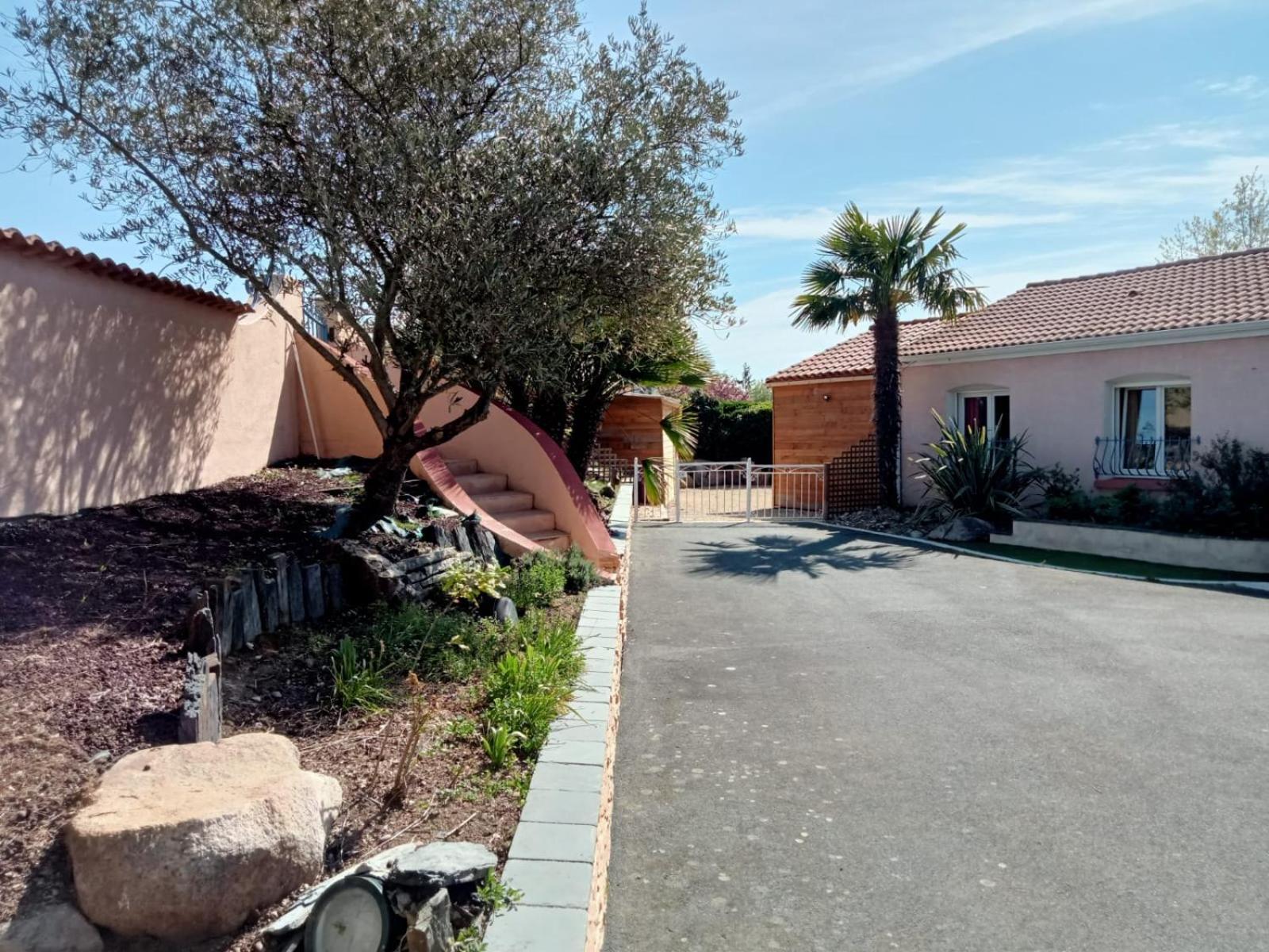 Les Gites De Bellevue Nueil-sous-les-Aubiers Exterior foto