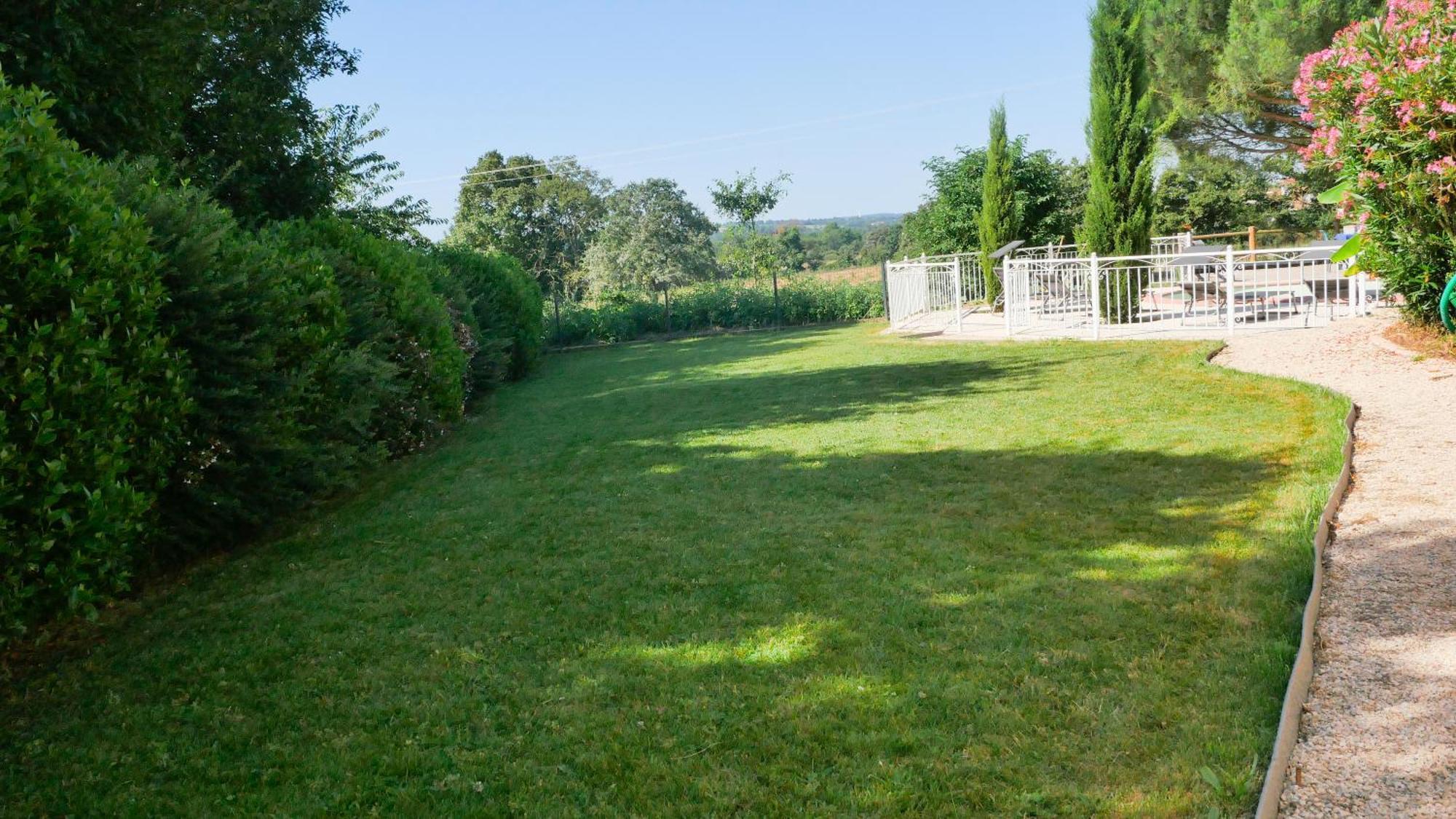 Les Gites De Bellevue Nueil-sous-les-Aubiers Exterior foto